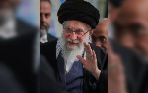 آغاز نام نویسی زائران بویراحمدی برای حضور در مراسم تشییع «قائد شهید» آغاز نام نویسی زائران بویراحمدی برای حضور در مراسم تشییع «قائد شهید»