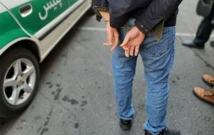 دستگیری سارق با اعتراف به ۳۰ فقره سرقت در بویراحمد دستگیری سارق با اعتراف به ۳۰ فقره سرقت در بویراحمد