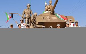 طنین سرود عشایر یاسوجی جانفدا در میدان مقاومت برای دفاع از وطن