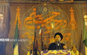 آیت‌الله ملک‌حسینی: وحدت ملی زیر پرچم رهبری پاسخ قاطع به دشمنان است